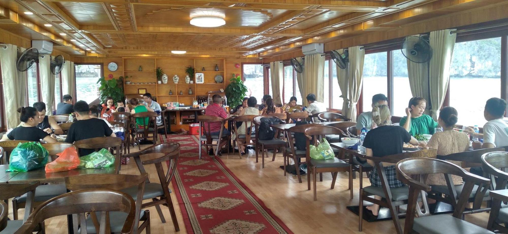 Cat Ba Victory Hostel Dong Khe Sau Екстериор снимка