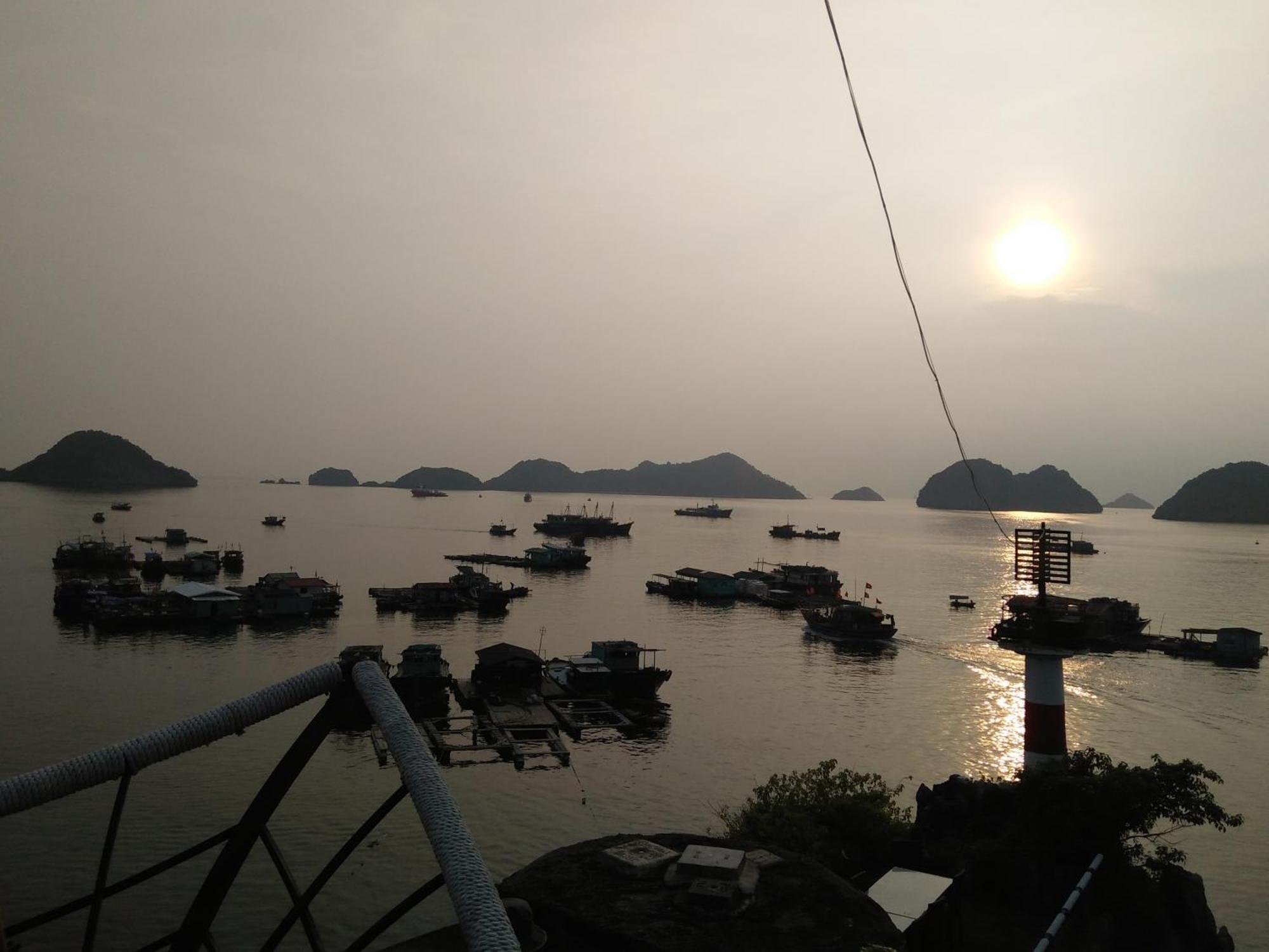 Cat Ba Victory Hostel Dong Khe Sau Екстериор снимка